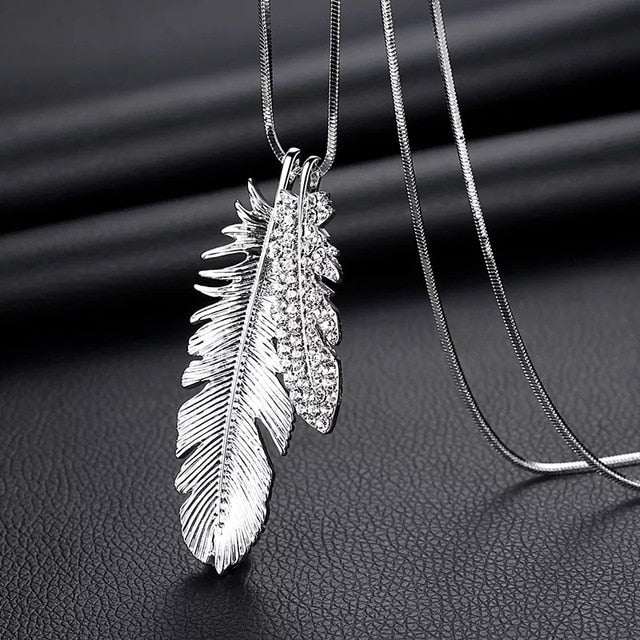 Bling Feathers Pendant Necklace